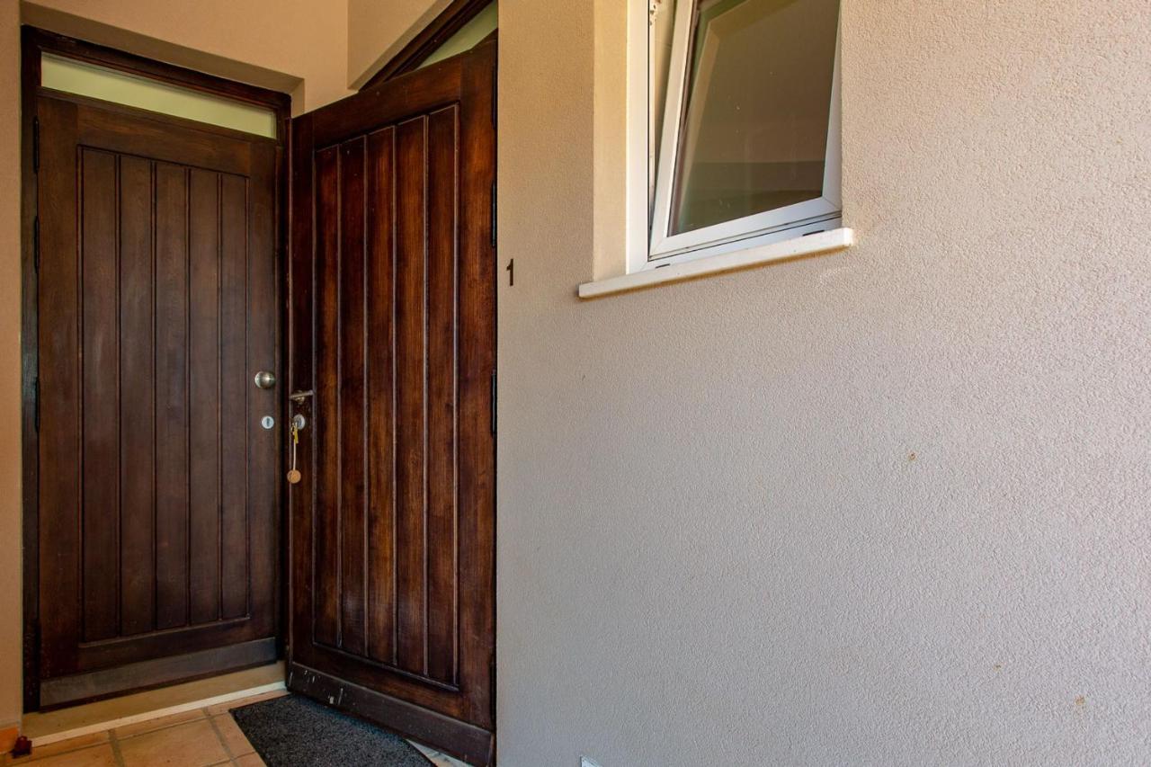 Corte Velada Guest House By Lovelystay Lagos Luaran gambar