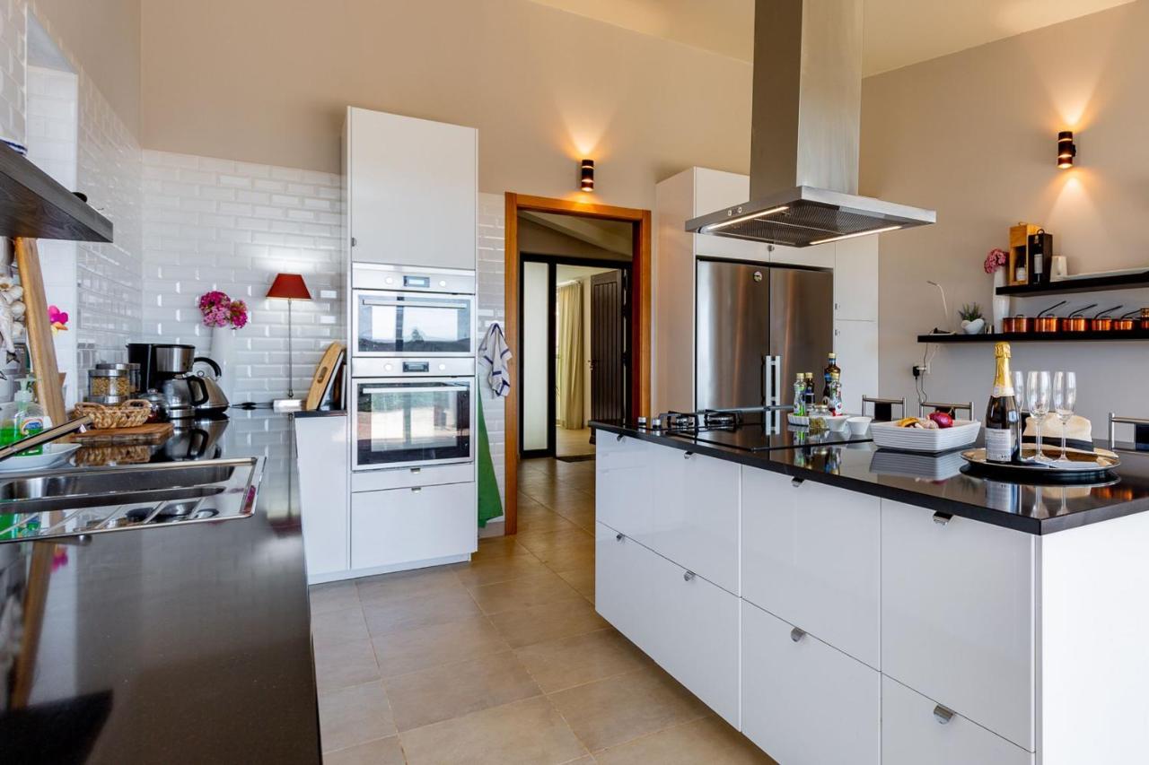Corte Velada Guest House By Lovelystay Lagos Luaran gambar